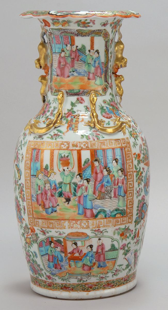 Appraisal: CHINESE EXPORT ROSE MANDARIN PORCELAIN VASE Mid- th CenturyIn baluster