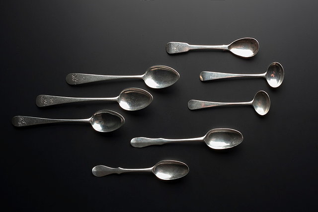 Appraisal: A SILVER OLD ENGLISH PATTERN TEASPOON c by William Hannay