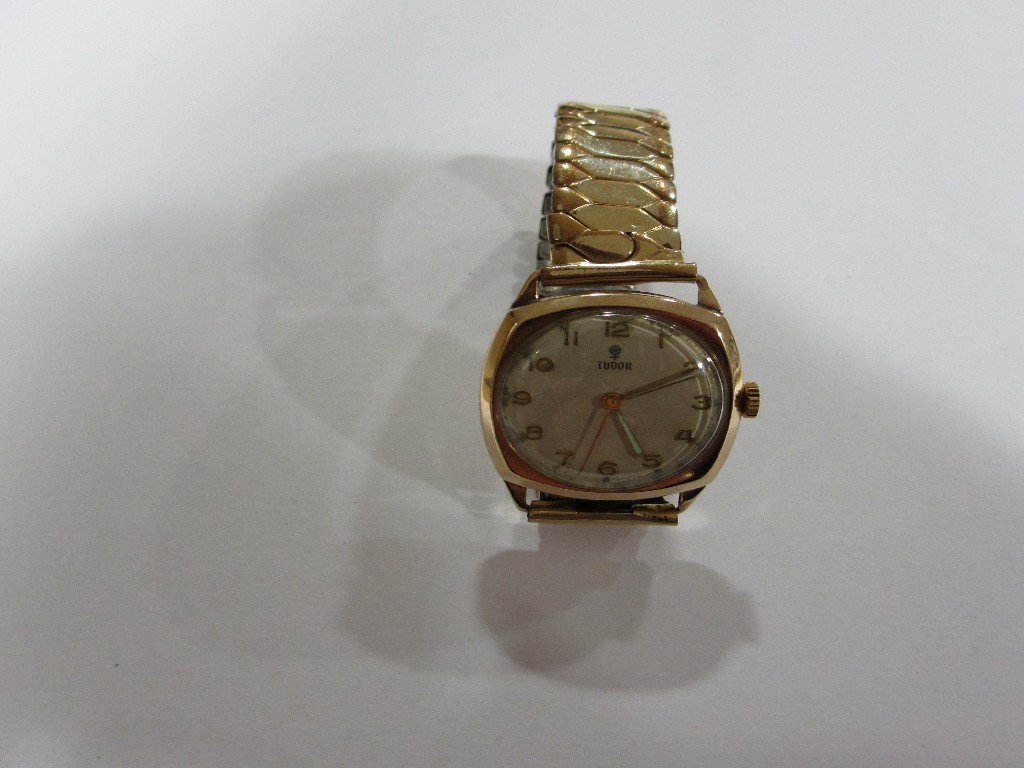 Appraisal: A gents early th century ct gold cased Rolex Tudor