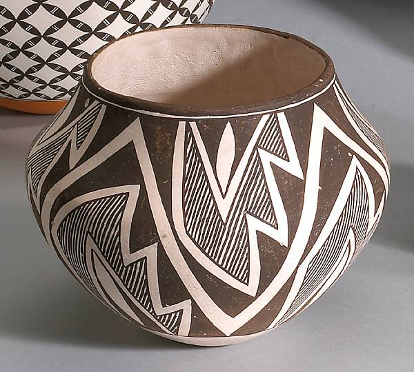 Appraisal: An Acoma jar Lucy Lewis with an allover pattern of