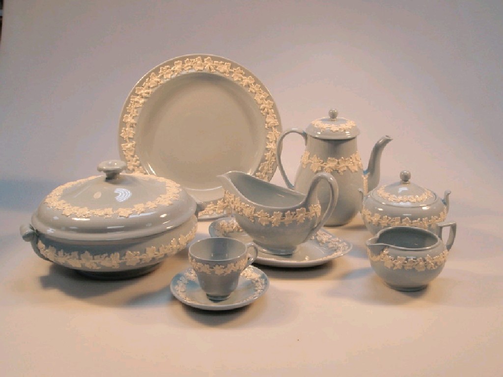 Appraisal: A comprehensive Wedgwood blue ground Queensware dinner service nine place