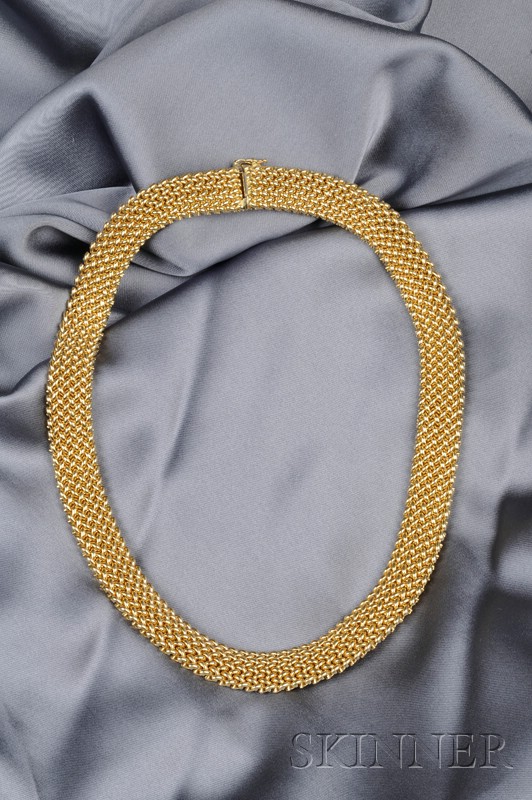 Appraisal: kt Gold Necklace Unoaerre Arezzo Italy designed as a finely