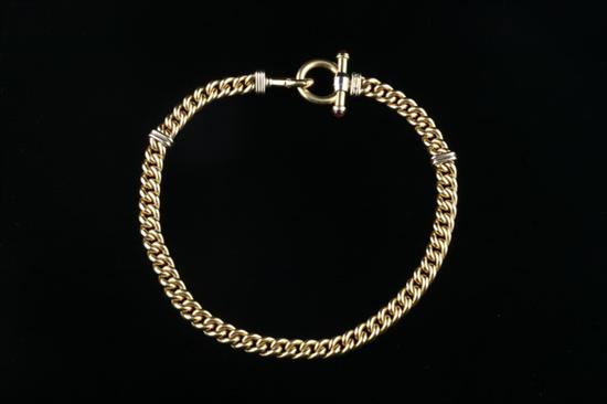 Appraisal: K YELLOW GOLD CHAIN NECKLACE Rounded curb links with toggle-style