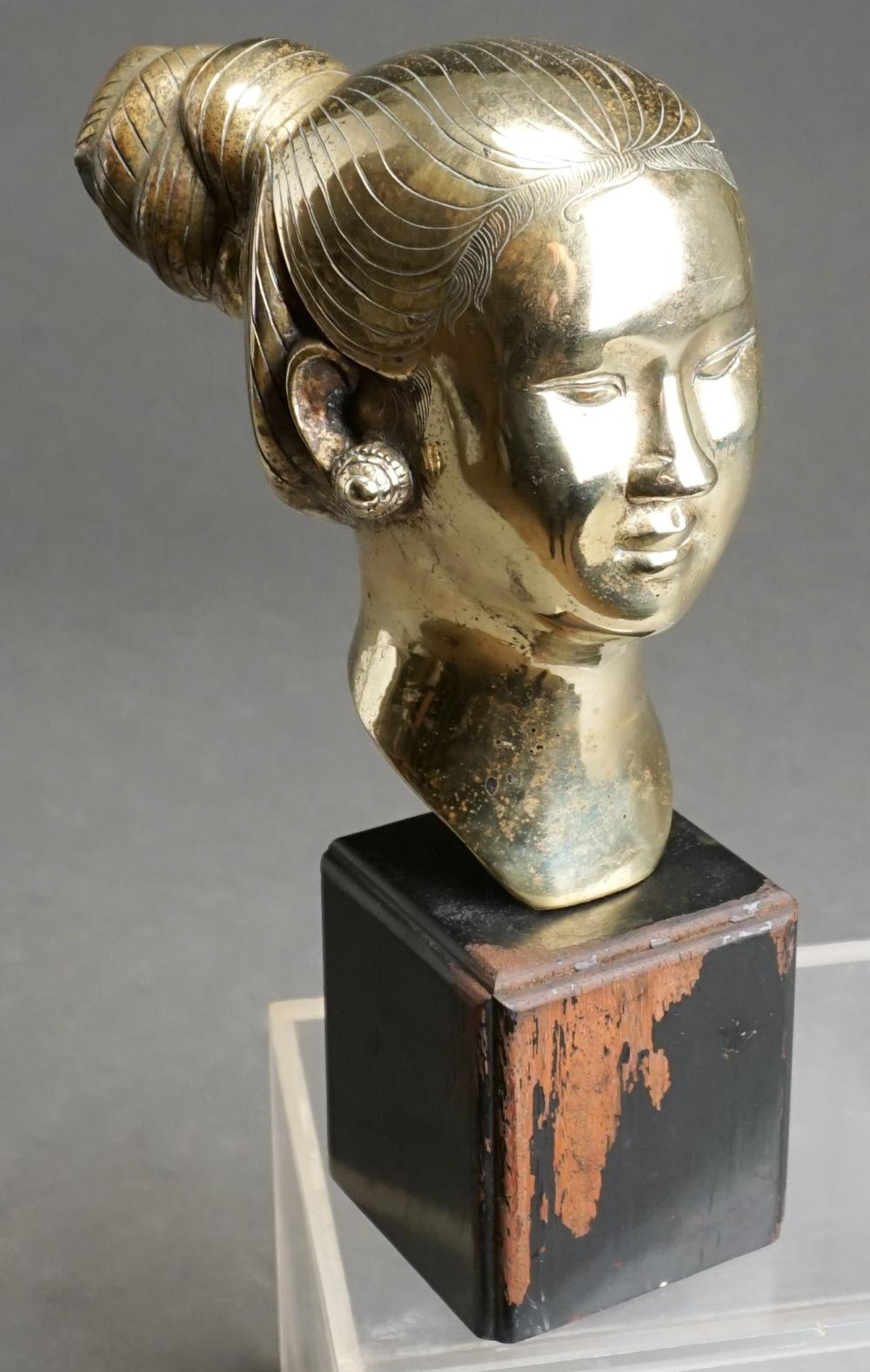 Appraisal: AFTER NGUYEN THANH LE VIETNAMESE BRONZE BUST OF A WOMAN