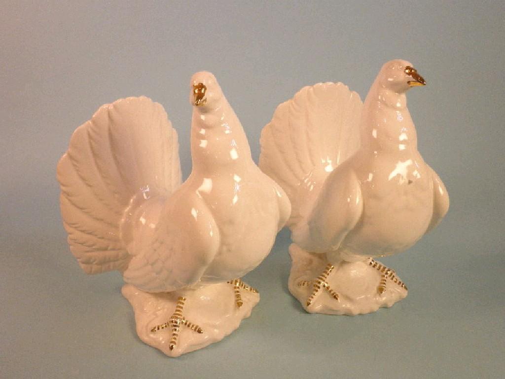 Appraisal: A pair of Hispania ceramic doves cm high