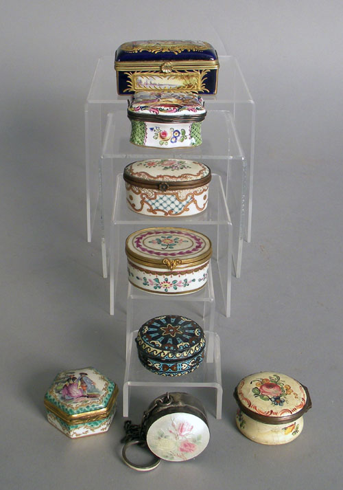 Appraisal: Eight enamel and porcelain patch boxes th th c