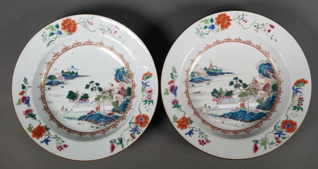 Appraisal: PAIR CHINESE EXPORT VERTE MANDARIN LOW BOWLSPair Qing Dynasty export