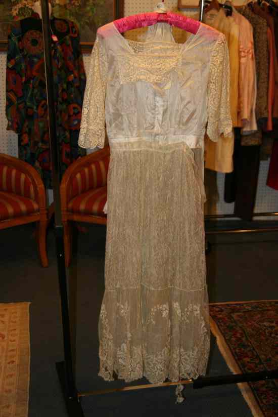 Appraisal: EDWARDIAN CREAM LACE AND SILK DAY DRESS Circa With lace