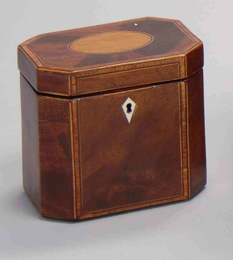 Appraisal: GEORGIAN OCTAGONAL INDIVIDUAL TEA CADDY Late th Early th CenturyIn