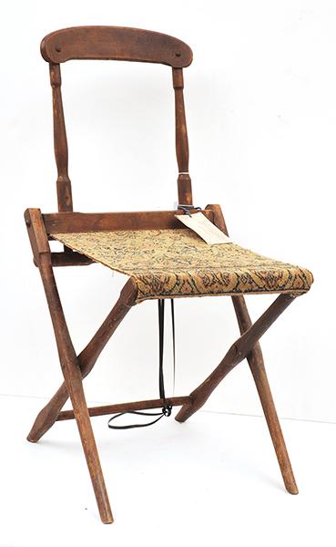 Appraisal: CIVIL WAR FOLDING CAMPAIGN CHAIR BELIEVED TO HAVE BEEN USED