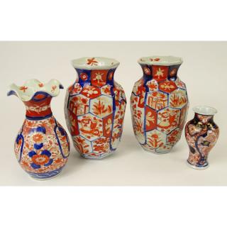 Appraisal: Lot of Four Japanese Imari Porcelain Vases Lot of Four