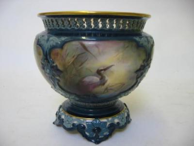 Appraisal: A HADLEYS WORCESTER PORCELAIN ROSE BOWL late th th century