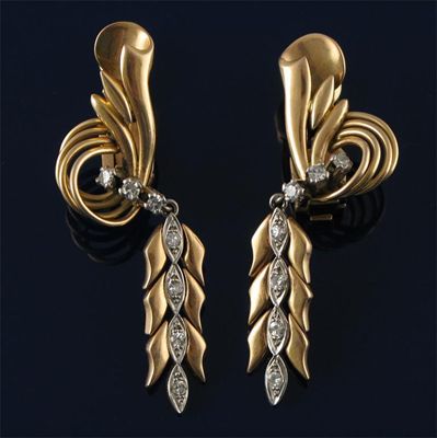 Appraisal: A pair of ct gold drop earrings of stylised scroll