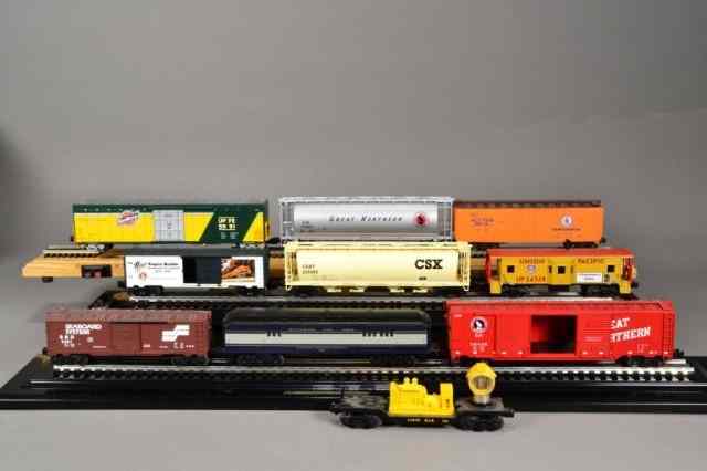 Appraisal: VARIOUS MAKES MODELS TRAIN CARSIncluding ten various makes and models