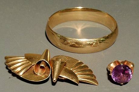 Appraisal: Gold bangle bracelet k gold brooch converts to pair of