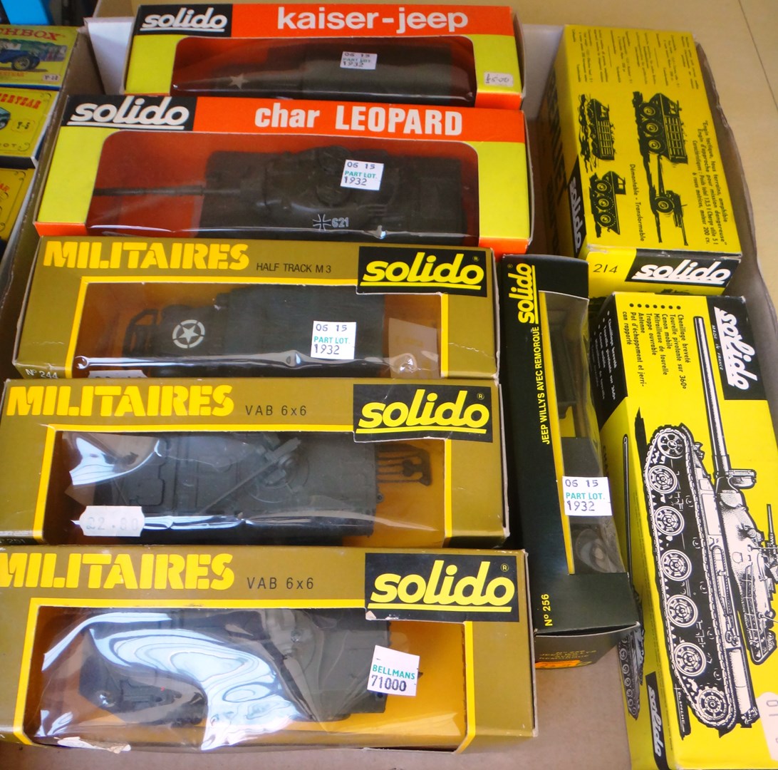 Appraisal: A quantity of vintage solido military die-cast vehicles including a