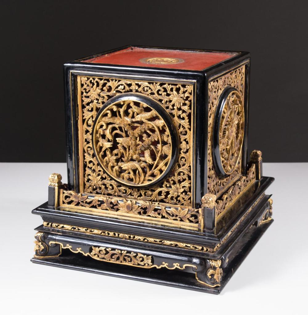 Appraisal: CHINESE GILTWOOD RED BLACK LACQUER ALTAR BOX the removeable cube