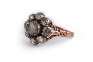 Appraisal: Antique Diamond Cluster Ring Antique silver on gold diamond cluster