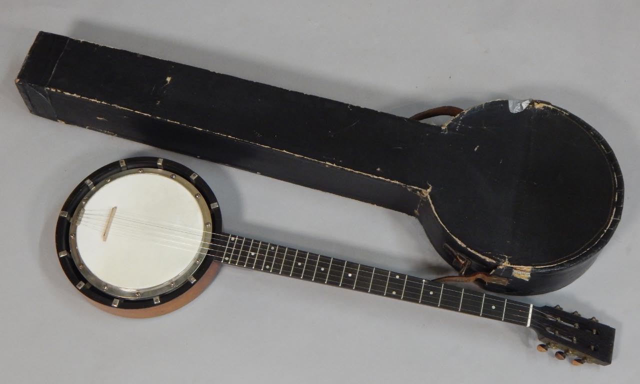 Appraisal: A five string banjo made by W E Temlett of