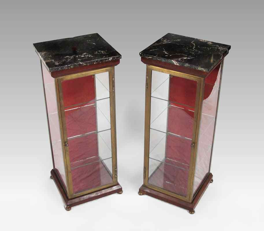 Appraisal: PAIR OF COUNTER TOP UPRIGHT DISPLAY CASES Century Furniture with