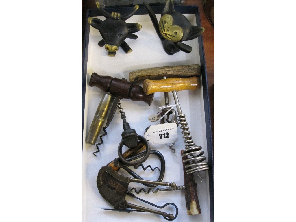 Appraisal: Lot comprising assorted corkscrews