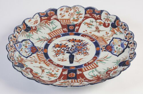 Appraisal: A large Japanese Imari charger Meiji period cm diameter and