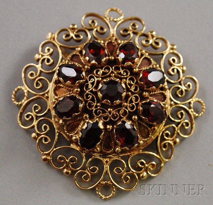 Appraisal: kt Gold and Garnet Pendant Brooch wd in total dwt