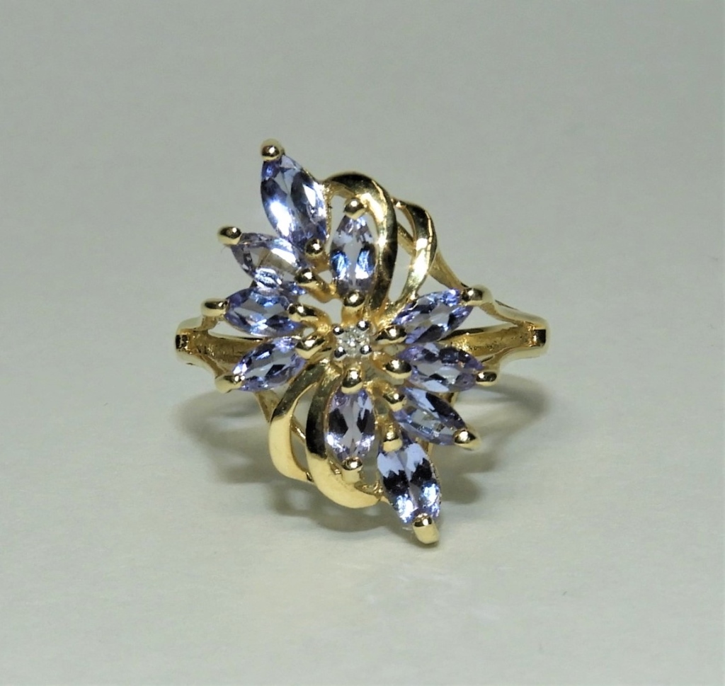 Appraisal: K YELLOW GOLD SYNTHETIC AMETHYST COCKTAIL RING ContemporaryMarquis cut simulated