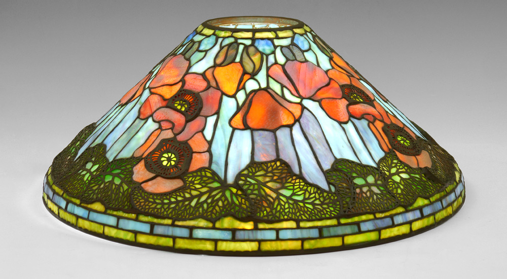 Appraisal: TIFFANY STYLE POPPY LAMP SHADE A well executed lamp shade