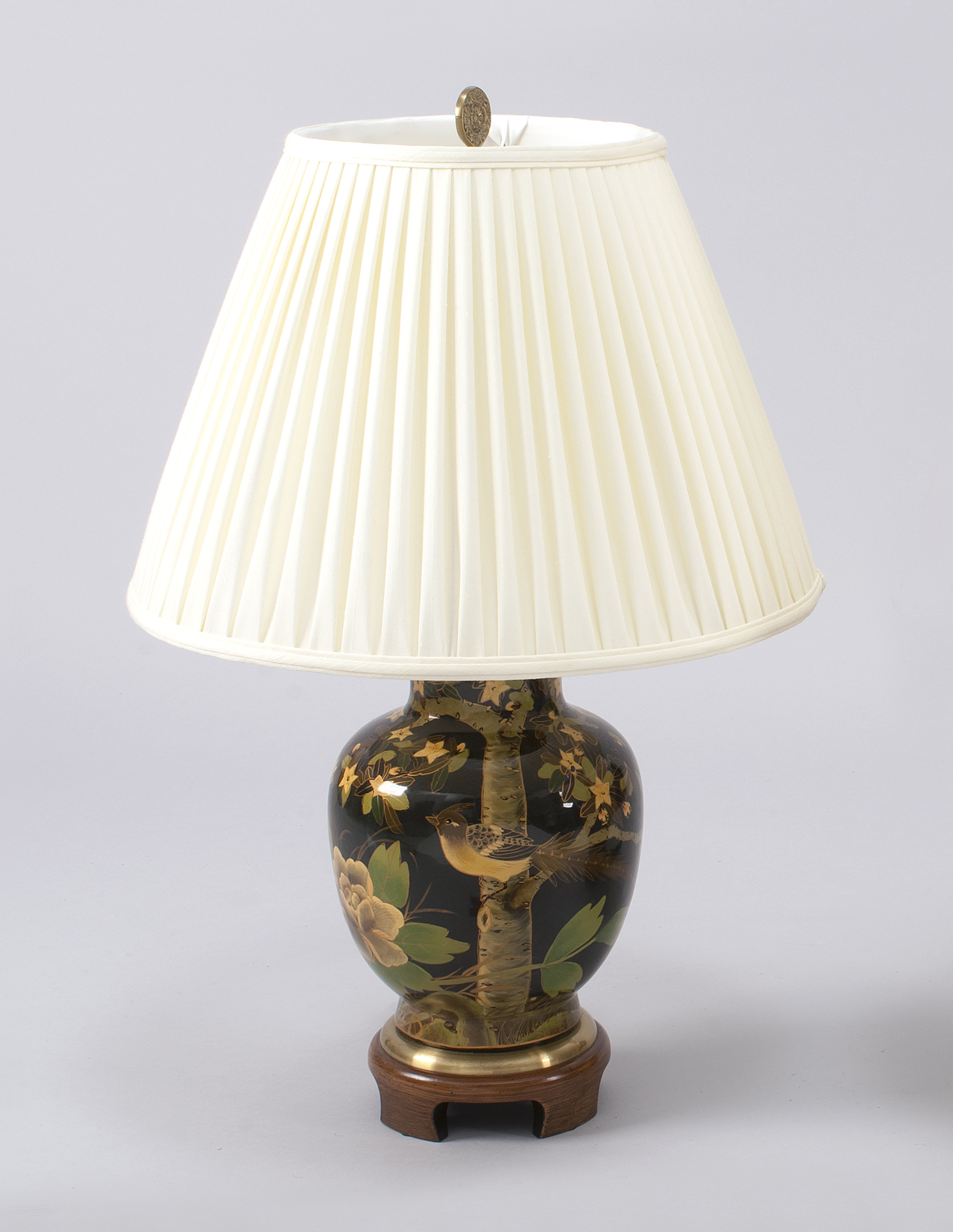 Appraisal: CONTEMPORARY PORCELAIN TABLE LAMP with Asian-style decoration of flowers and