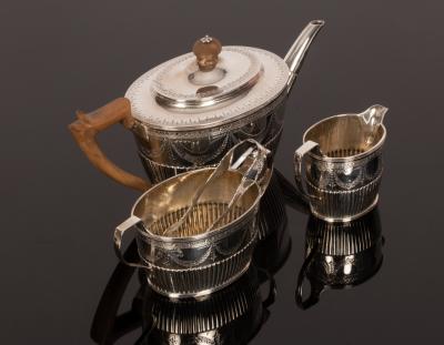 Appraisal: A Victorian silver tea set Holland Son Slater London comprising