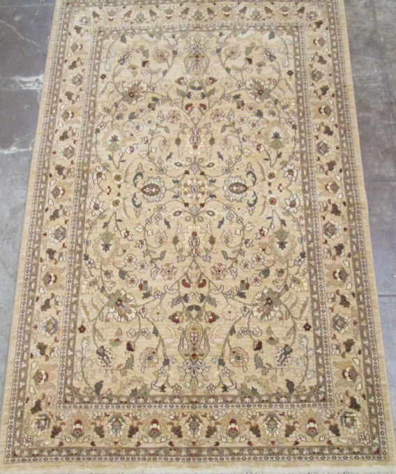 Appraisal: A KARASTAN AMERICAN ORIENTAL CARPET Shapura Collection Tiana Ivory pattern