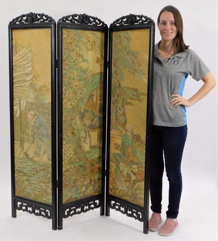 Appraisal: C CHINESE PANEL HAND PAINTED SCREEN China th CenturyLacquered wood