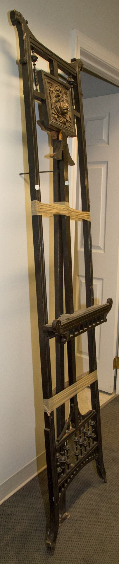 Appraisal: Victorian easel as is