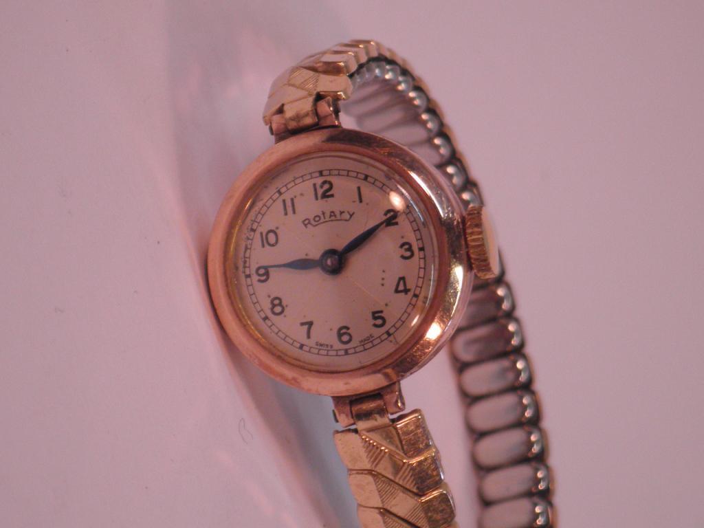 Appraisal: A Rotary ladies wristwatch in a yellow metal case with