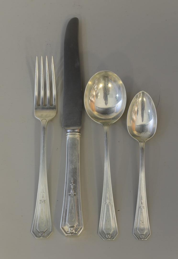 Appraisal: R Wallace Sons Princess Mary pattern flatware set pieces to