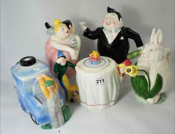 Appraisal: A collection of Novelty Teapots designed by Roy Simpson comprising