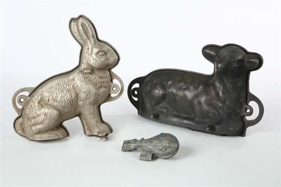 Appraisal: THREE MOLDS All cast iron A rabbit by Griswold Mfg