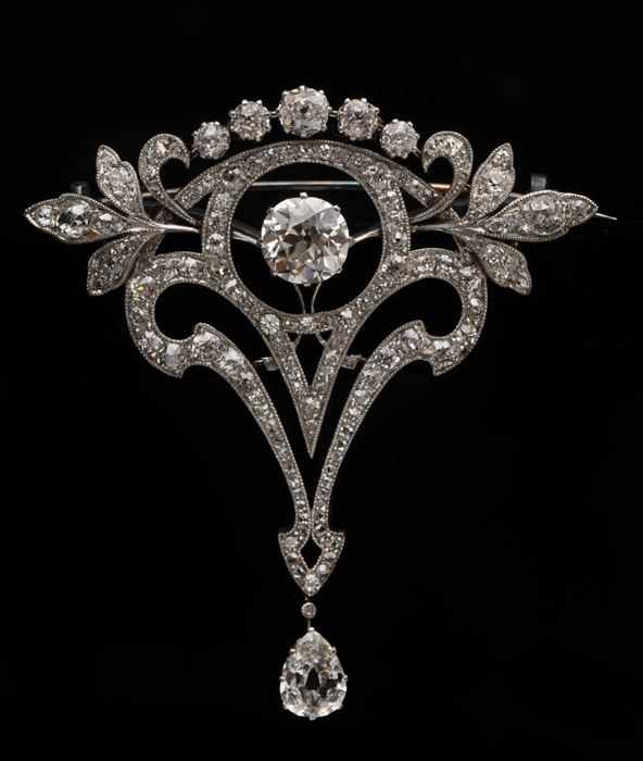 Appraisal: EDWARDIAN PLATINUM AND DIAMOND BROOCH Approx x in