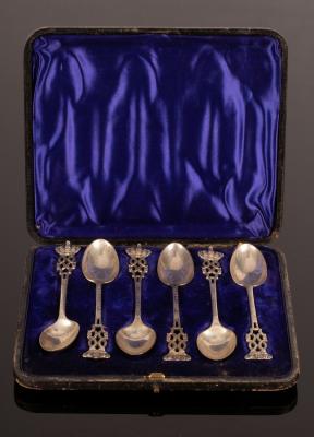 Appraisal: A set of six Victorian Royal Commemorative silver teaspoons George