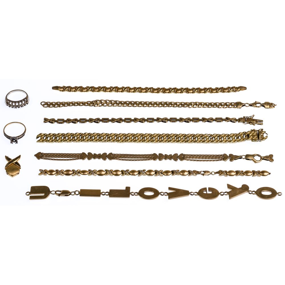 Appraisal: K GOLD SCRAP JEWELRY ASSORTMENT items including bracelets and ring