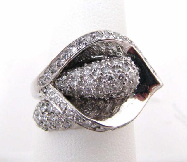 Appraisal: Lady's K White Gold diamond ring in lily design approximately