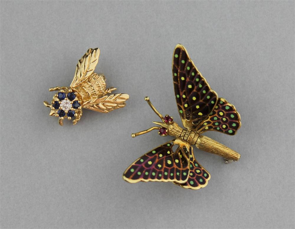 Appraisal: K YELLOW GOLD BUTTERFLY BROOCH WITH PLIQUE-A-JOUR WINGS AND RUBY