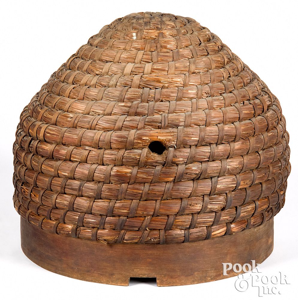 Appraisal: Pennsylvania rye straw bee skep th c Pennsylvania rye straw