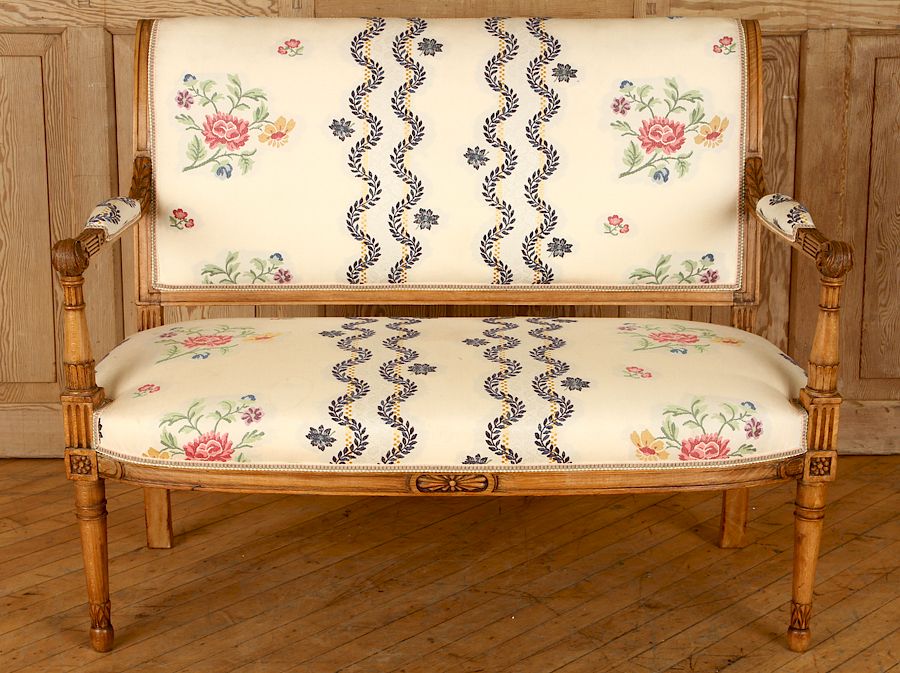 Appraisal: LOUIS XVI STYLE UPHOLSTERED SETTEE CARVED FRAME A Louis XVI