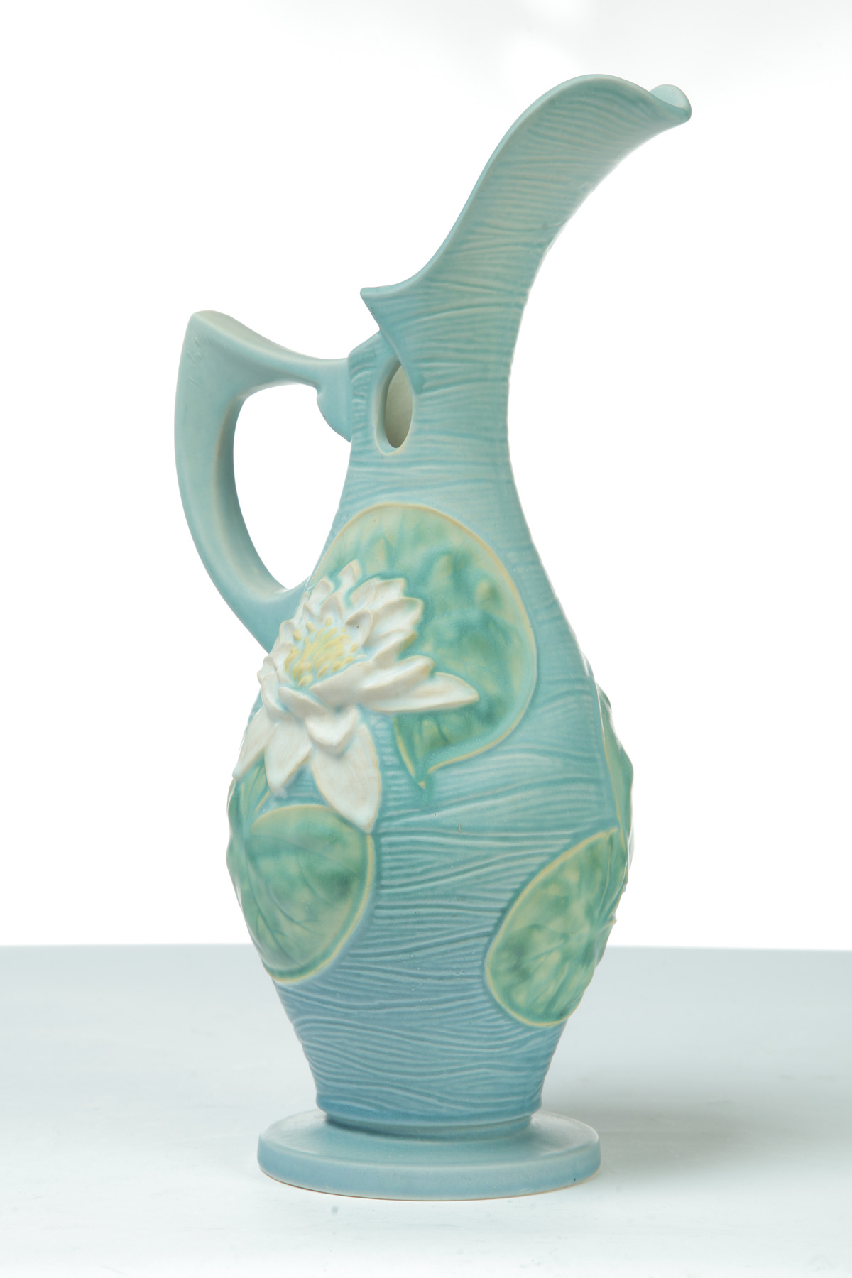 Appraisal: ROSEVILLE POTTERY WATER LILY PATTERN EWER Ohio nd quarter- th