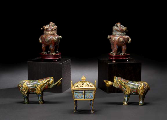 Appraisal: Chinese Cloisonne Miniature Incense Burner the case in the Chien-lung