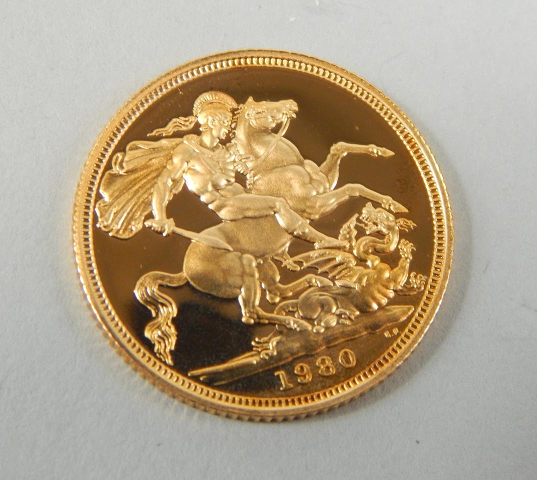 Appraisal: An Elizabeth II gold proof sovereign cased