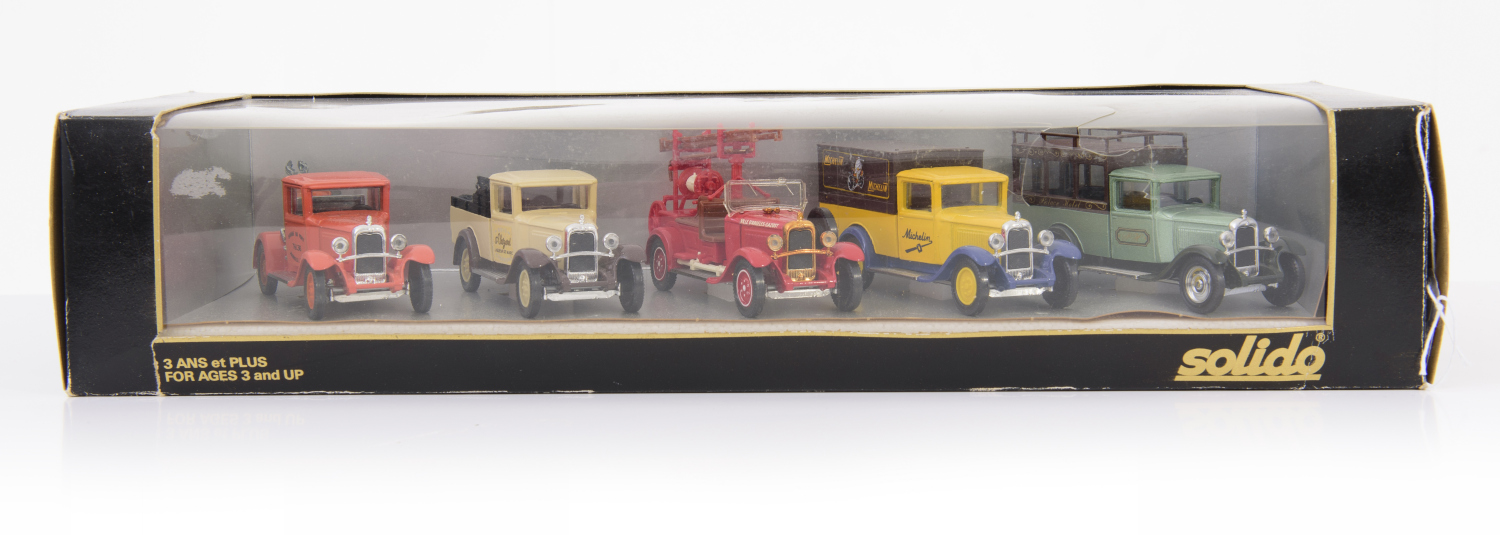 Appraisal: SOLIDO 'AGE D'OR' DISPLAY SET OF FIVE LORRIES M BOX