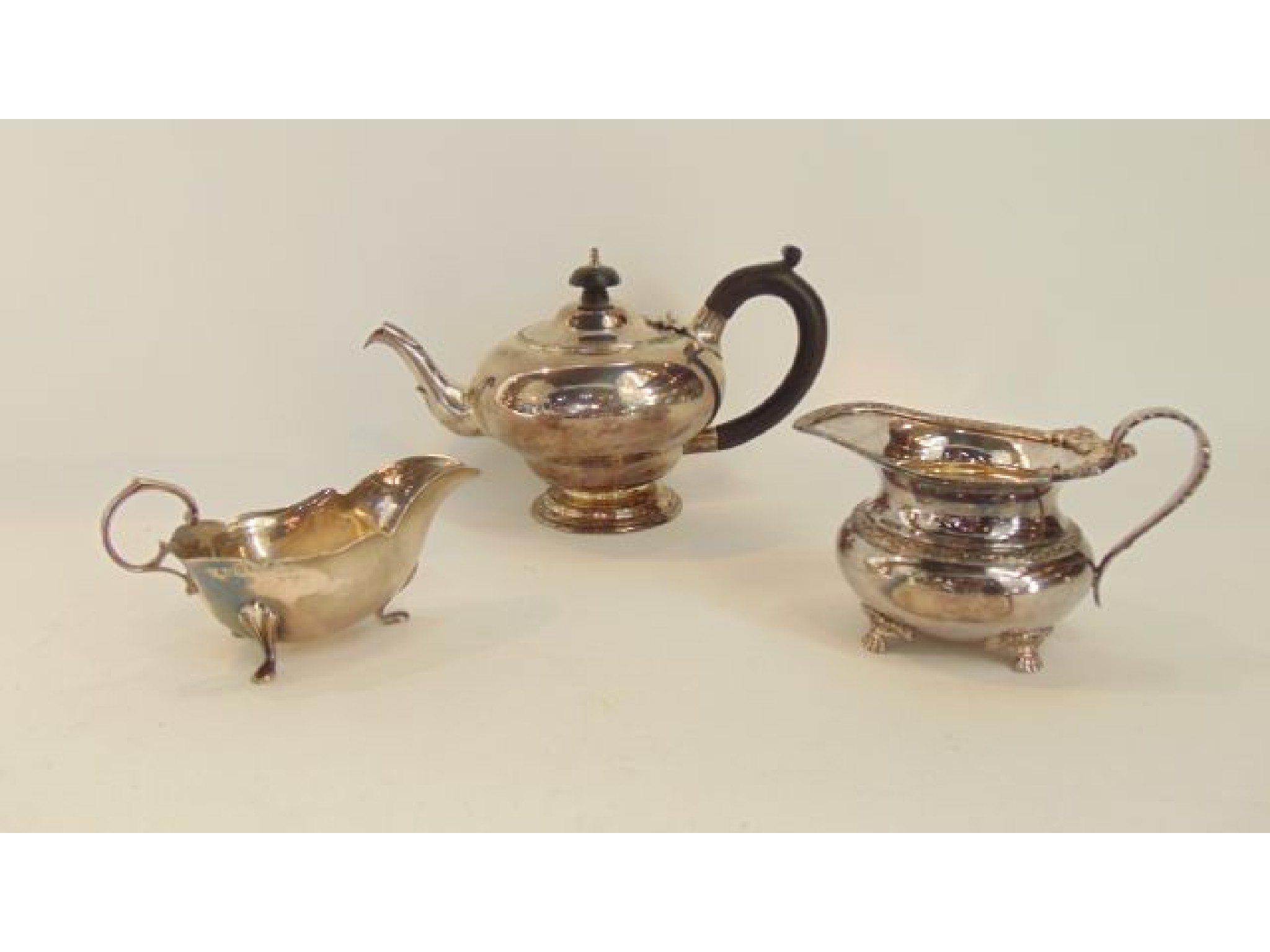 Appraisal: A George V silver teapot Catchpole Williams Ltd London of